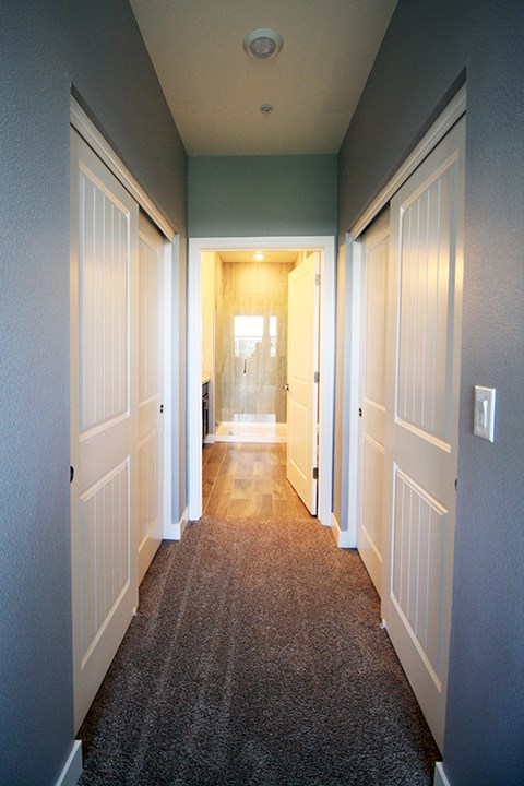 Hallway l Park Place Apartments in Reno, NV